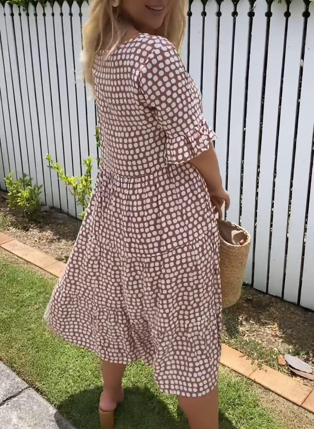 Darcy™ |  Robe mi-longue à manches courtes