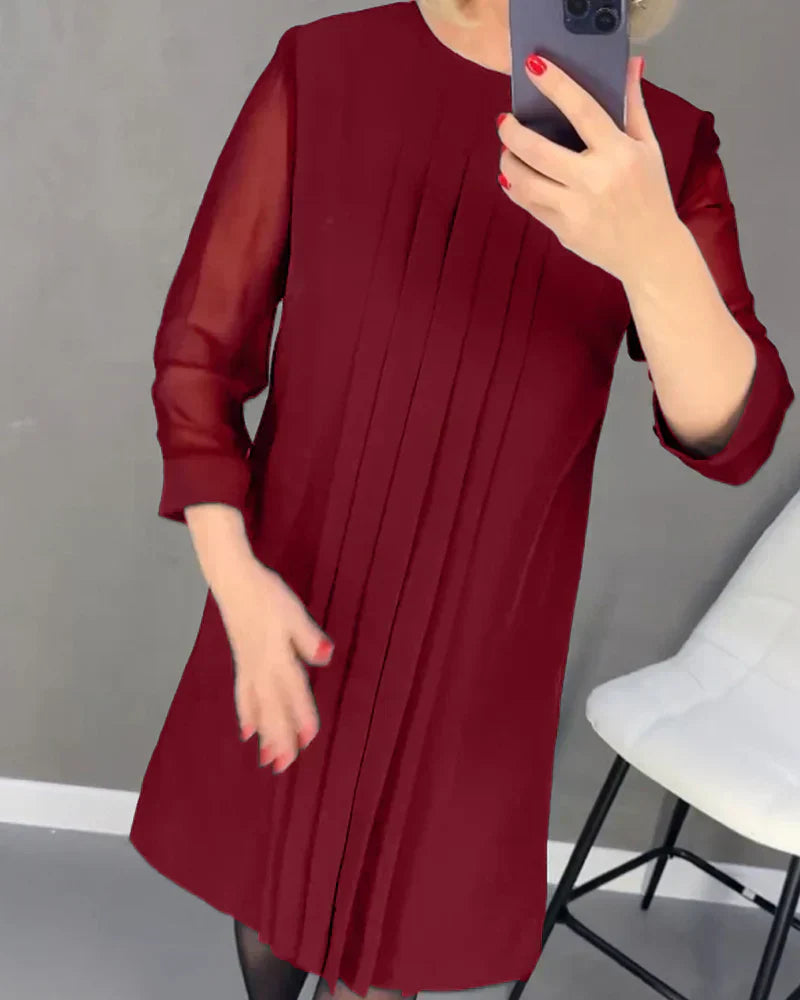Monique™ | Robe Noire Élégante à Manches Voilées