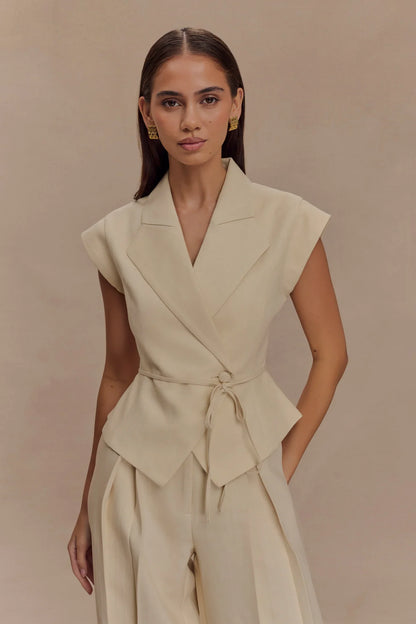 Camille – Ensemble en lin deux pièces à nouer, coupe tailleur féminine