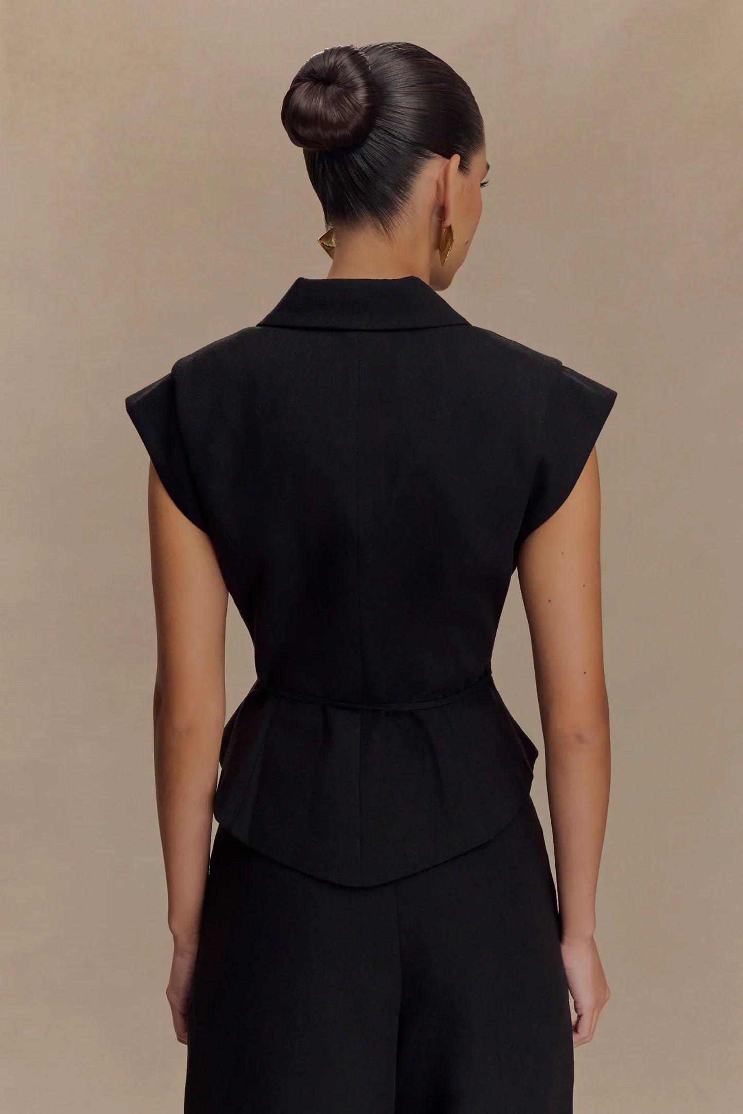 Camille – Ensemble en lin deux pièces à nouer, coupe tailleur féminine