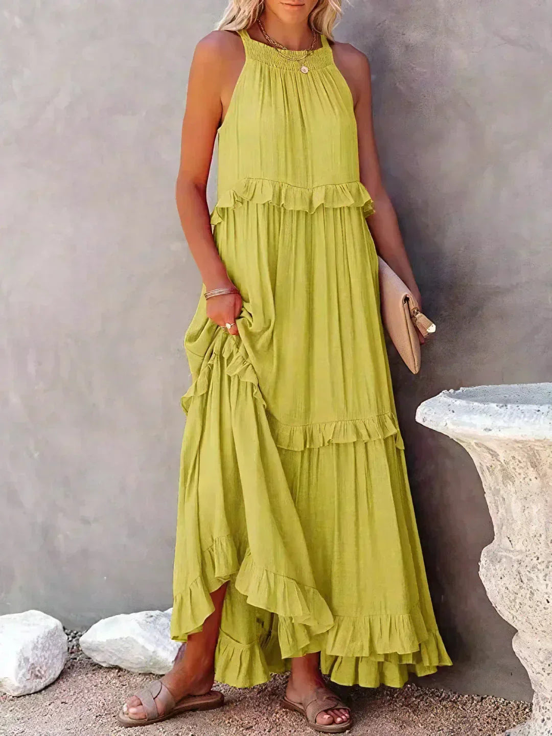 Ilona - HALTERNECK JURK MET RUFFLES EN ZAKKEN
