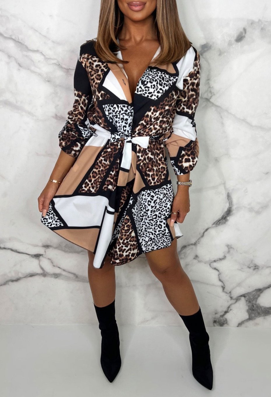 Christel - Flirty Hemdblusenkleed met Animal-Print