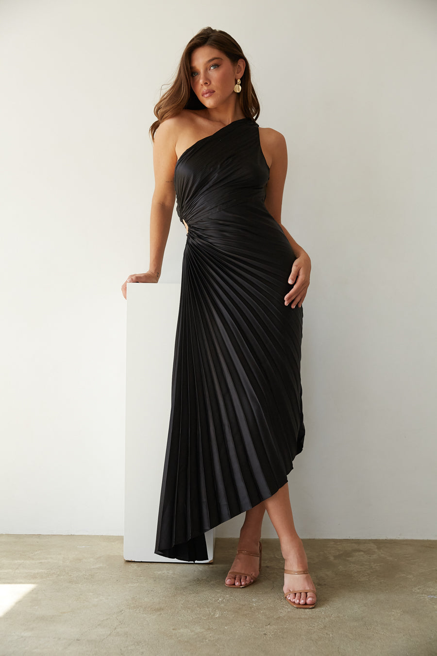 Sylviana™ | Midi Plissé Jurk met Één Schouder